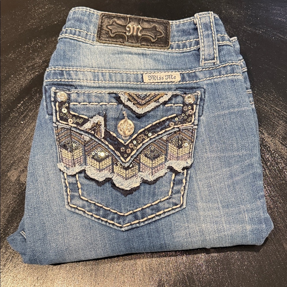 Miss Me Women's Light Blue Embellished Jeans Size 30 Skinny